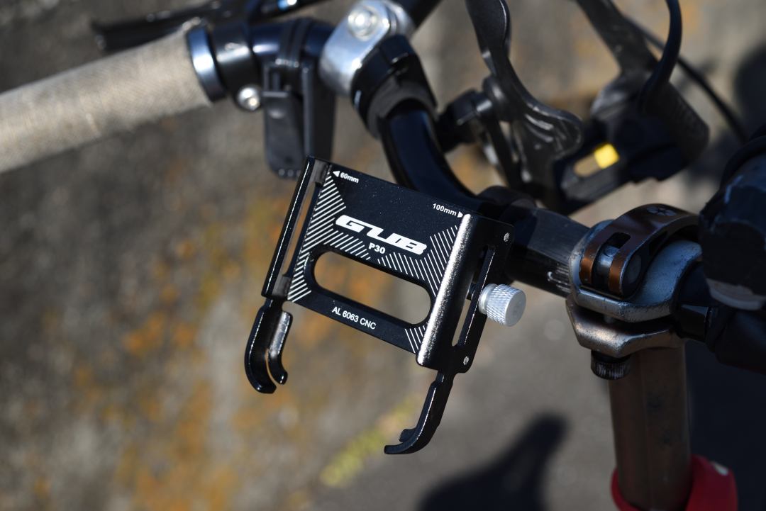GUB P30スマホホルダー