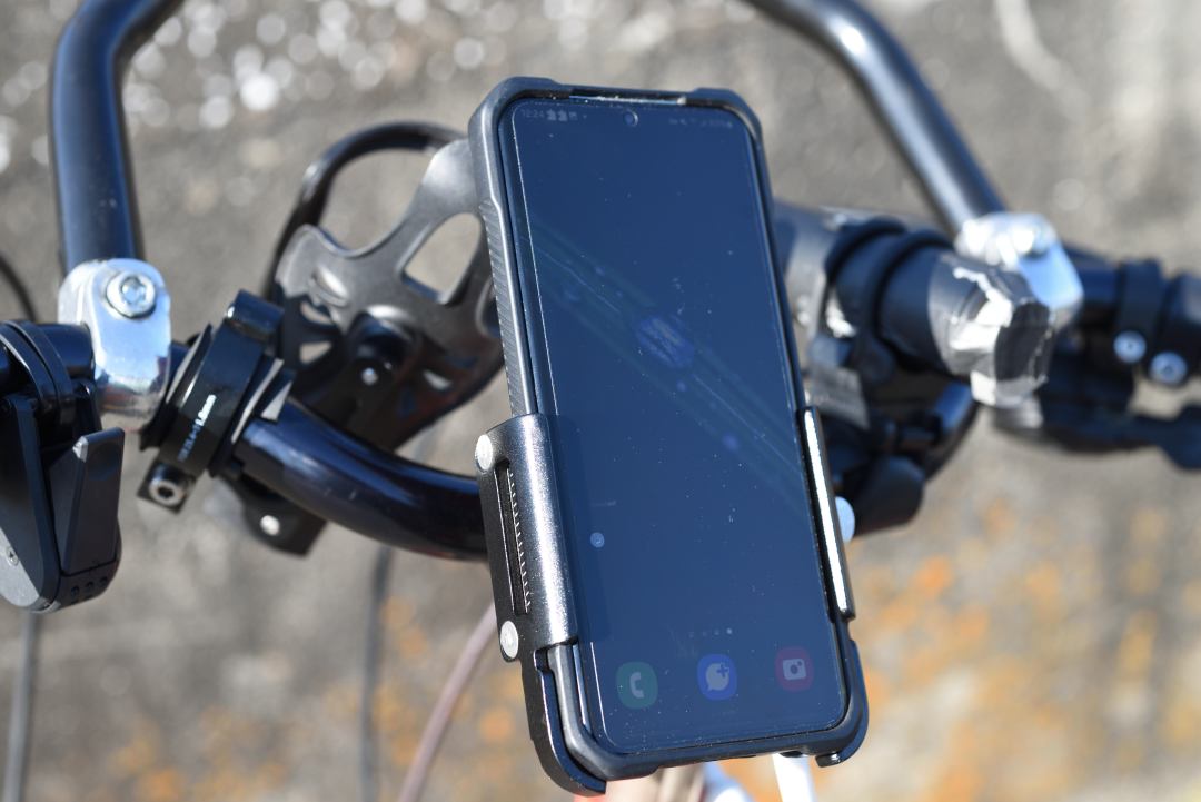 GUB P30スマホホルダー2