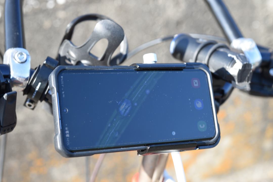 GUB P30スマホホルダー3